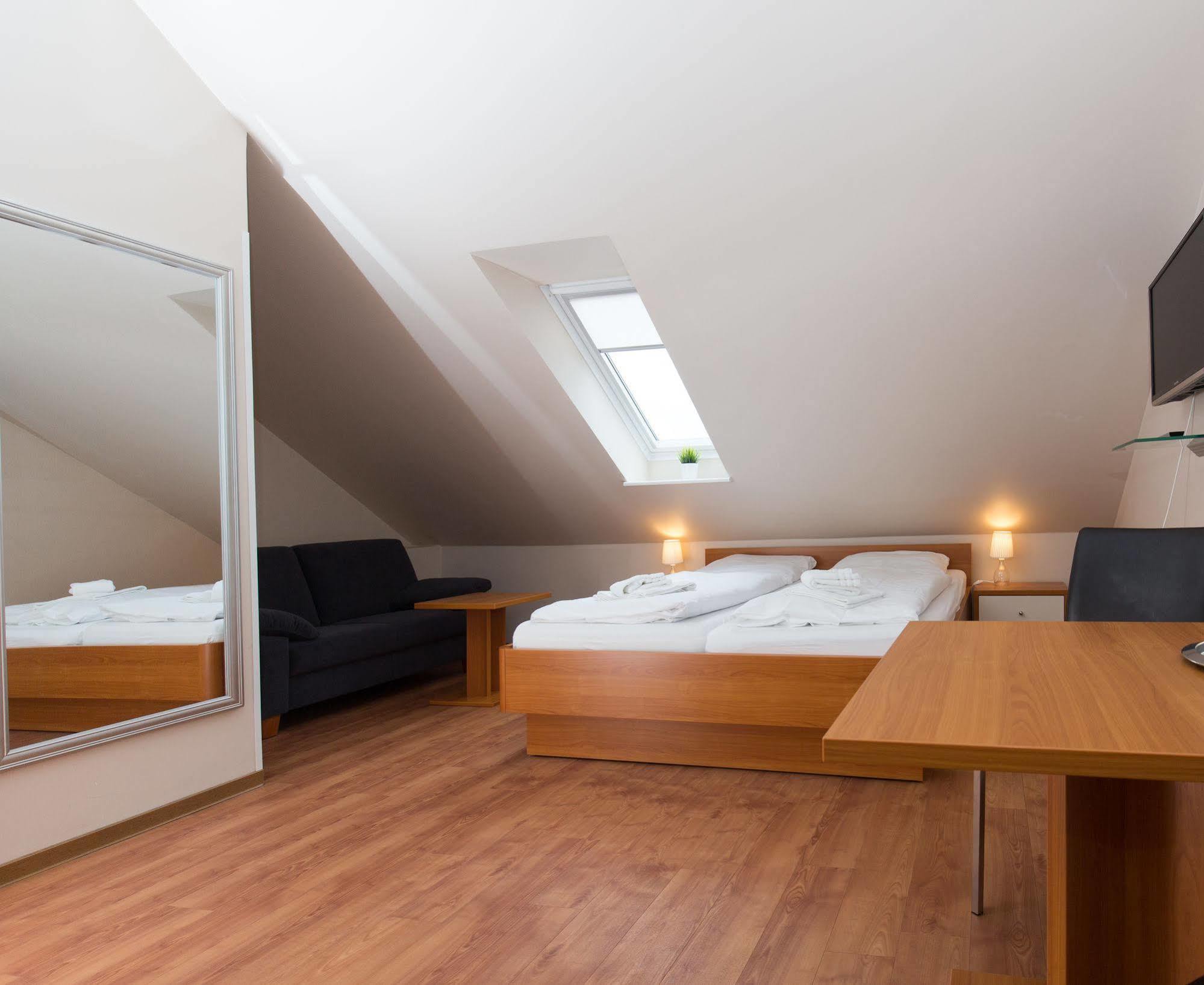 Airport Hotel One Aparthotel Sylt Dış mekan fotoğraf